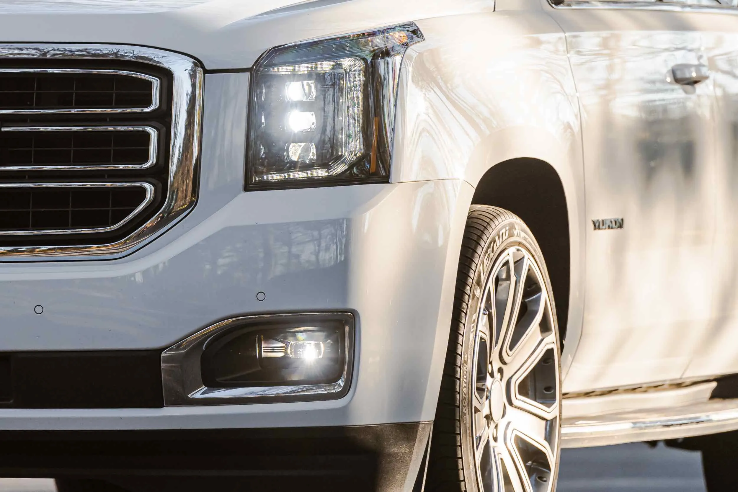 2015-2020 GMC Yukon XB LED Headlights