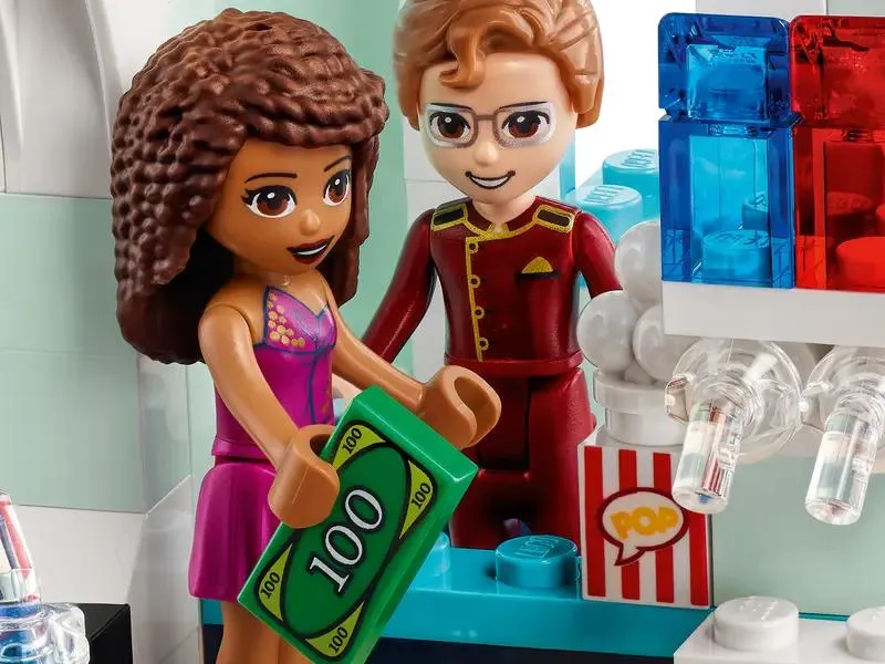 41448 Heartlake City Movie Theater
