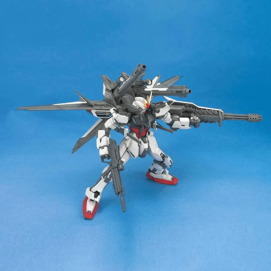 Bandai Strike Gundam   IWSP MG 1/100 Model Kit