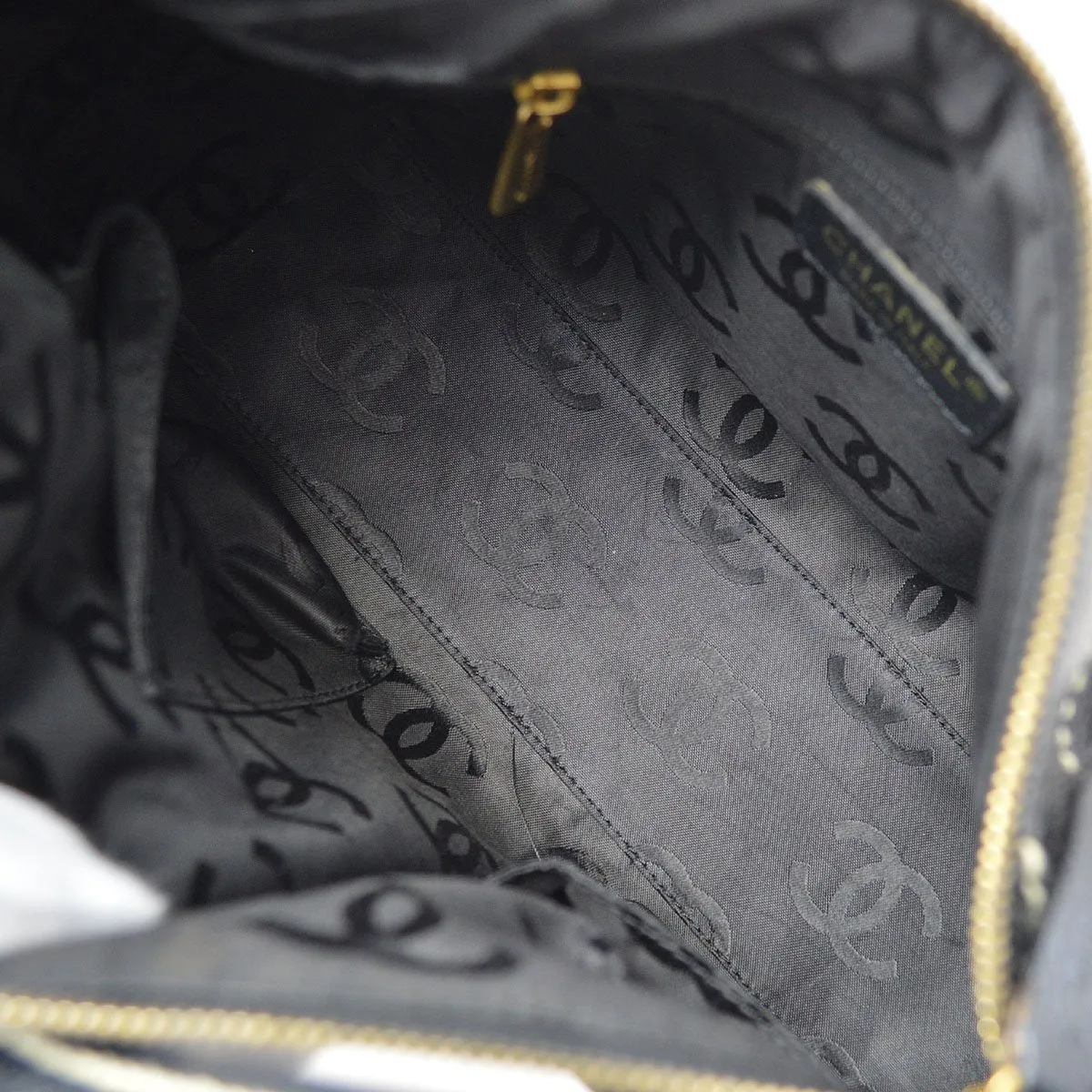 CHANEL 2004-2005 Wild Stitch CC Handbag Black Caviar ao29819