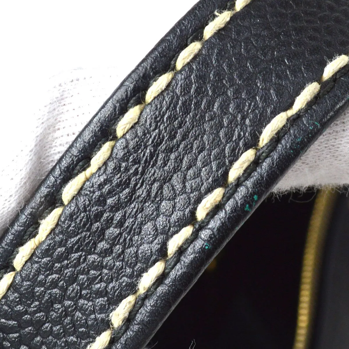CHANEL 2004-2005 Wild Stitch CC Handbag Black Caviar ao29819