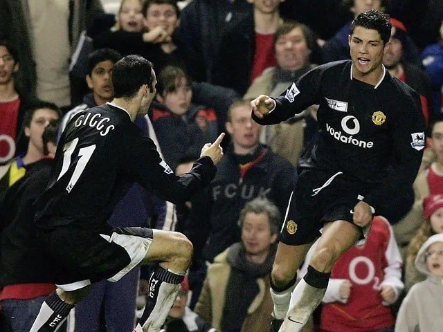 Cristiano Ronaldo Manchester United 2004 2005 Away STAND UP SPEAK UP Soccer Jersey Shirt M SKU# 112678