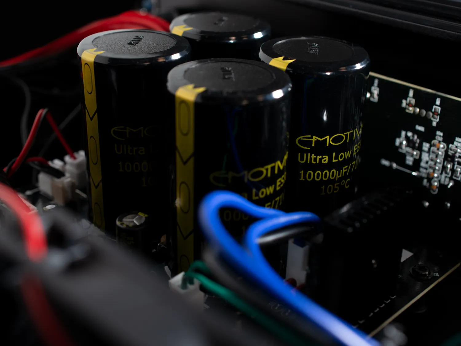 High-Performance Emotiva BasX A5 Five-Channel Power Amplifier for Enhanced Audio Experience
