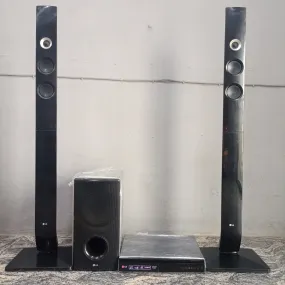 LG 2.1Ch 600W Tower Bluetooth DVD Home Theater System (USB, FM, Aux, Optical, HDMI Out) - Foreign Used