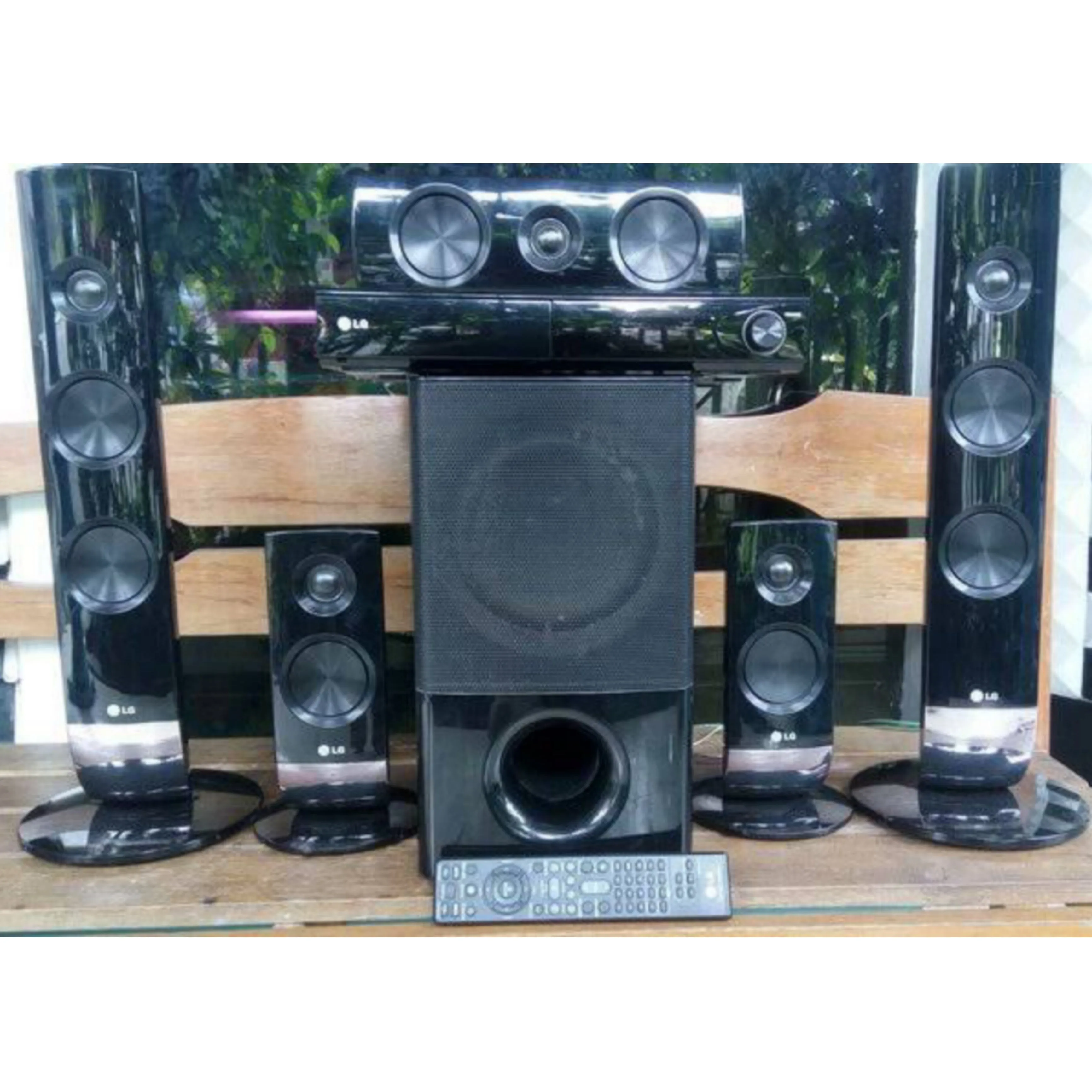 LG HT806PM 5.1Ch 850W DVD Home Cinema System (USB, FM, Aux, Optical, HDMI Out) - Foreign Used