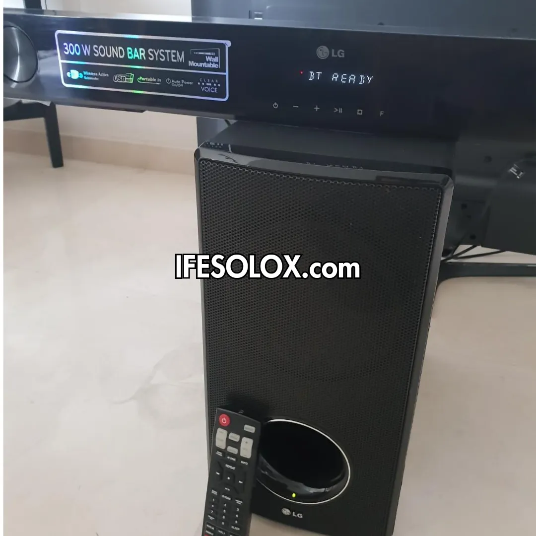 LG NB3520A 2.1Ch 300W High Resolution Bluetooth Sound Bar with Wireless Subwoofer - Foreign Used