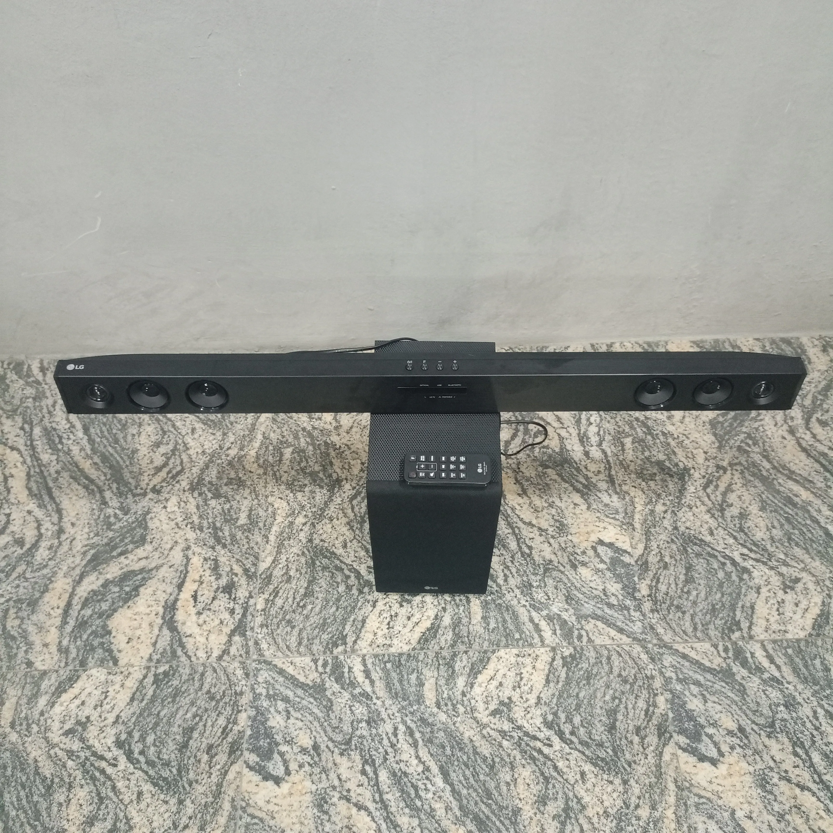 LG SJ3 2.1Ch 300W Bluetooth Sound Bar with Wireless Subwoofer - Foreign Used