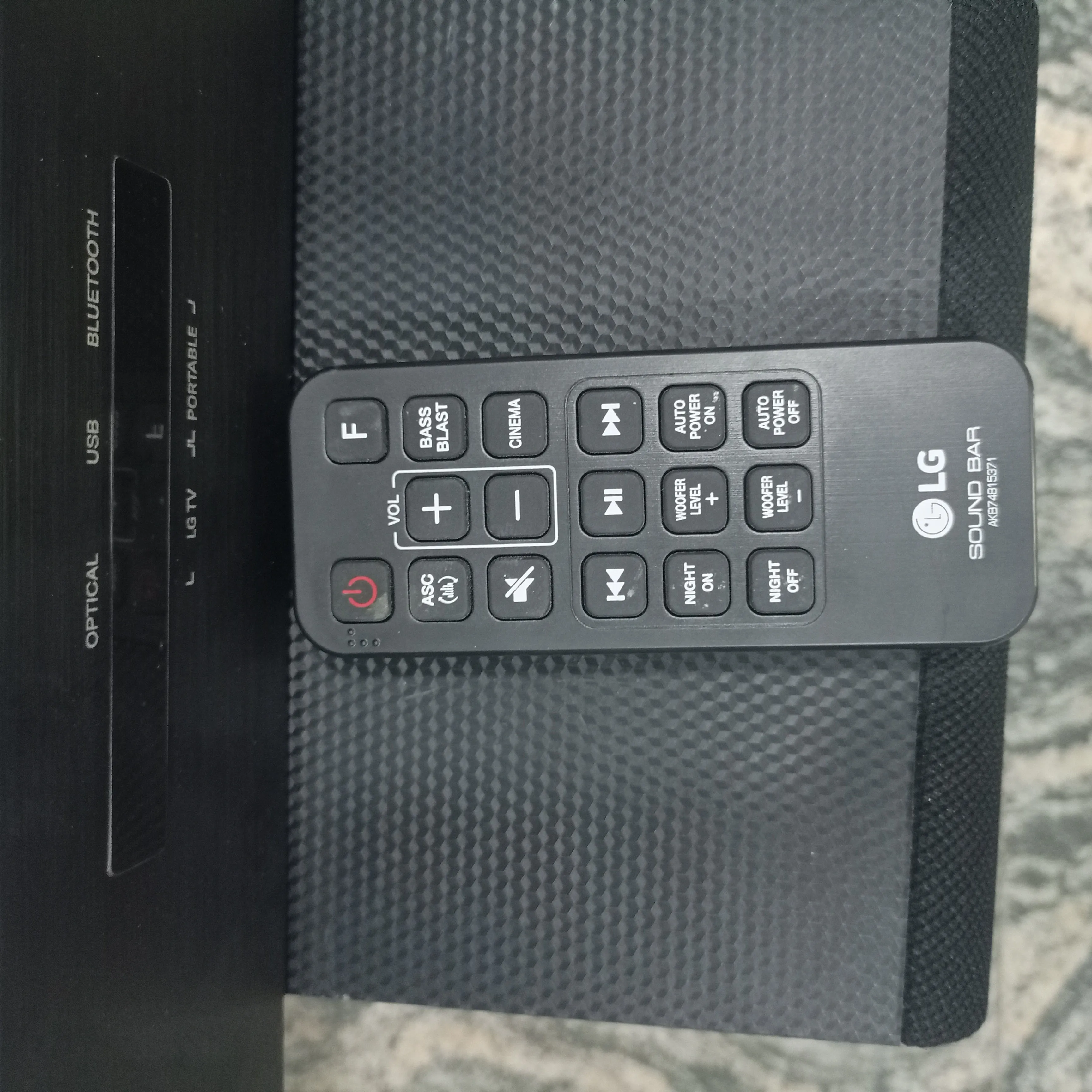LG SJ3 2.1Ch 300W Bluetooth Sound Bar with Wireless Subwoofer - Foreign Used