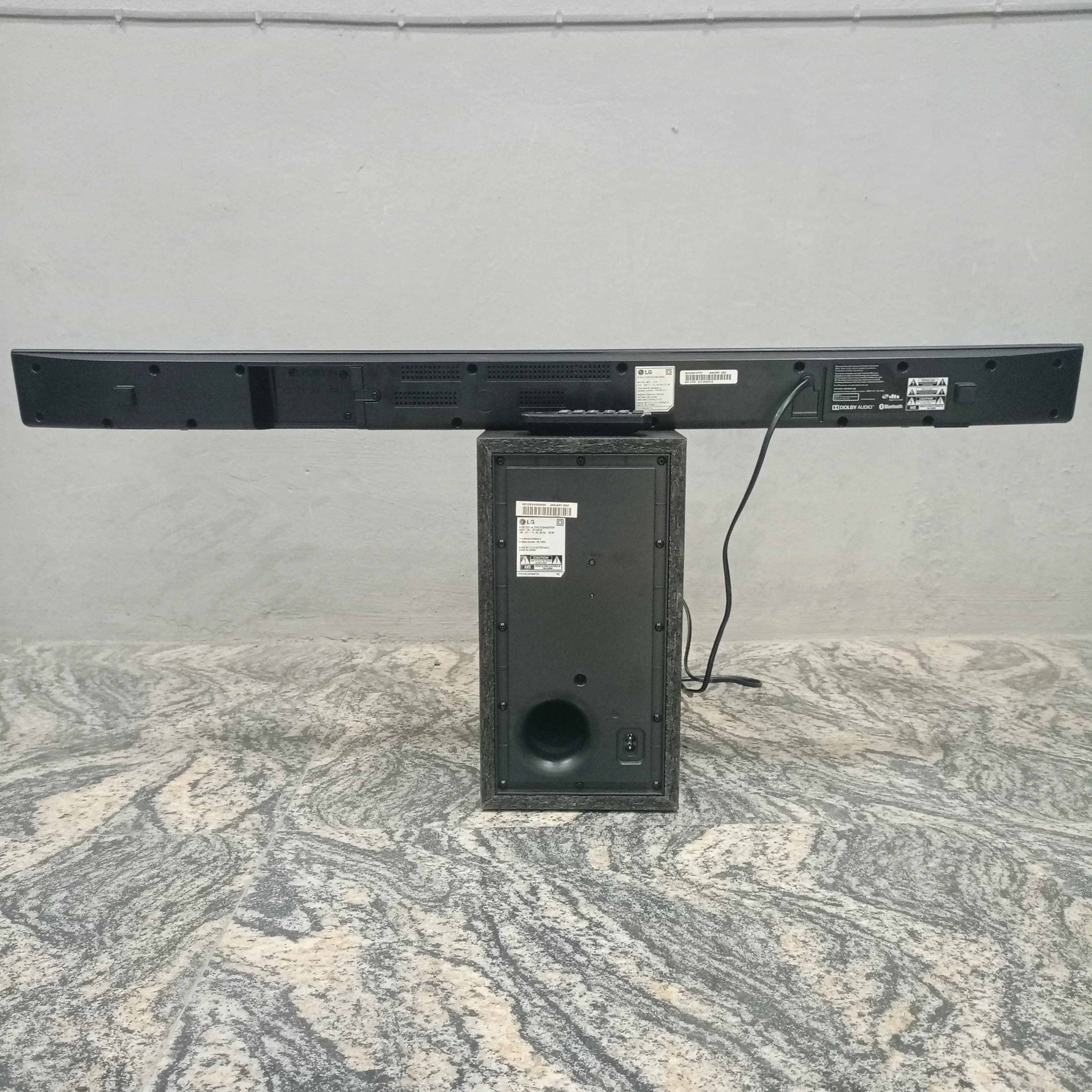 LG SJ3 2.1Ch 300W Bluetooth Sound Bar with Wireless Subwoofer - Foreign Used