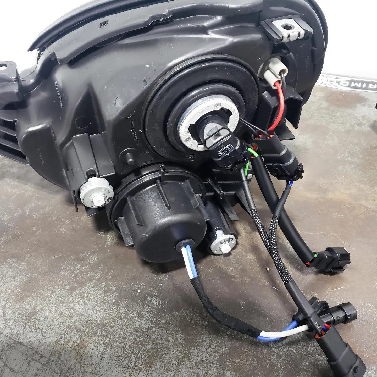 Lightwerkz 02-03 Subaru JDM STi Projector Retrofit Service