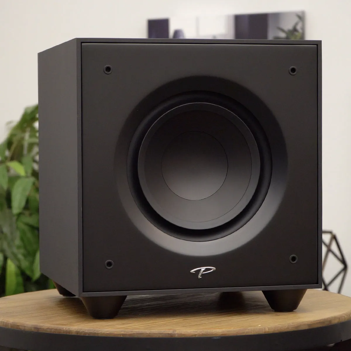 Paradigm OPEN BOX Defiance V8 Subwoofer - Excellent Condition
