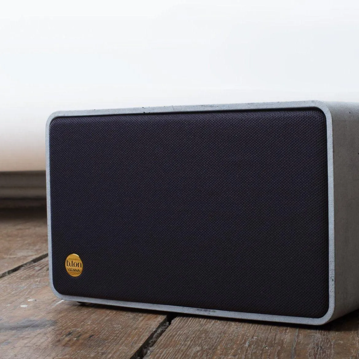 White Concrete Bluetooth Speaker